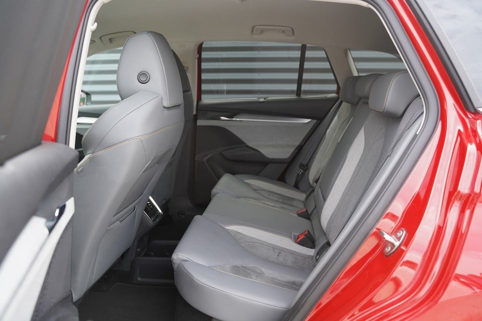 Skoda Enyaq 85x iV ecoSuite 5d