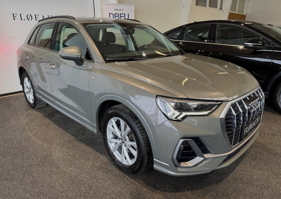 Audi Q3 35 TDi S-line S-tr. 5d