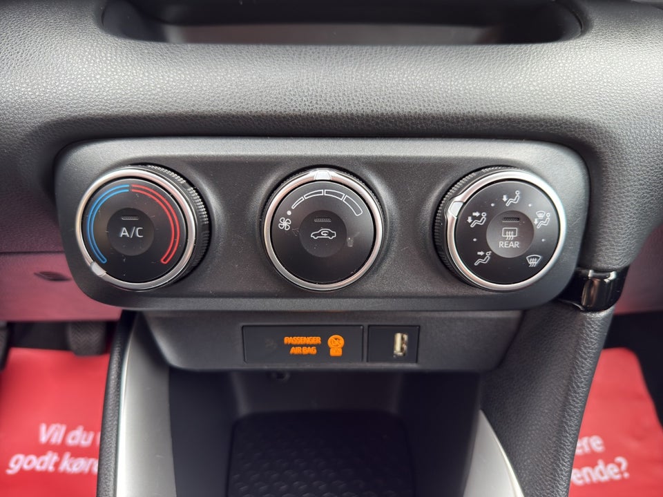 Toyota Yaris 1,0 Active 5d