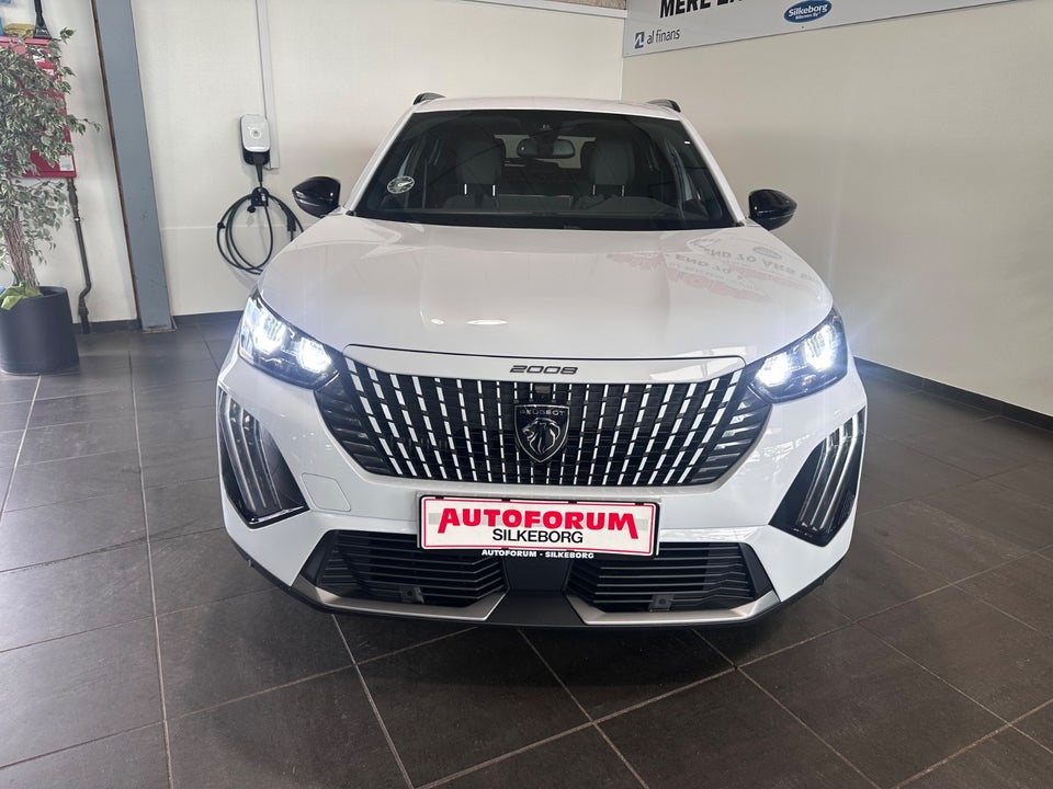 Peugeot 2008 1,2 PureTech 130 Allure EAT8 5d