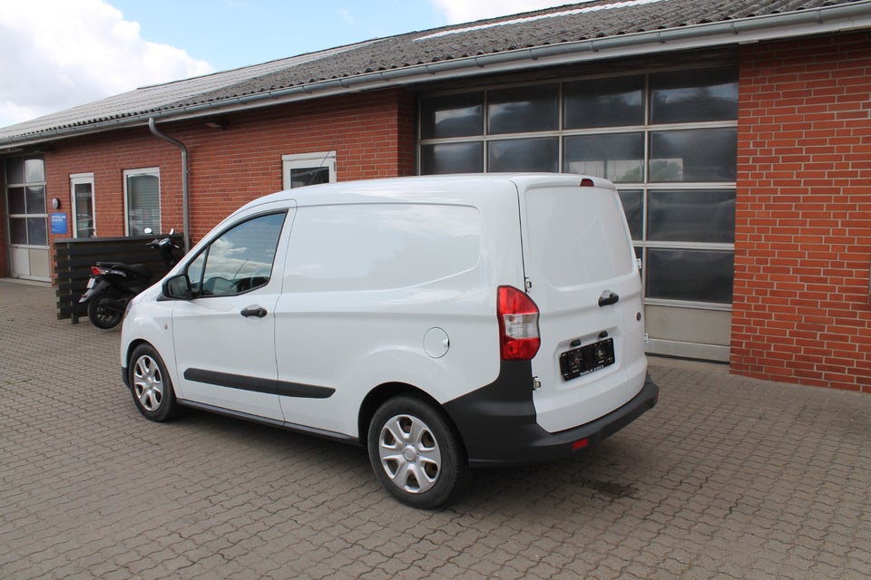 Ford Transit Courier 1,5 TDCi 100 Limited