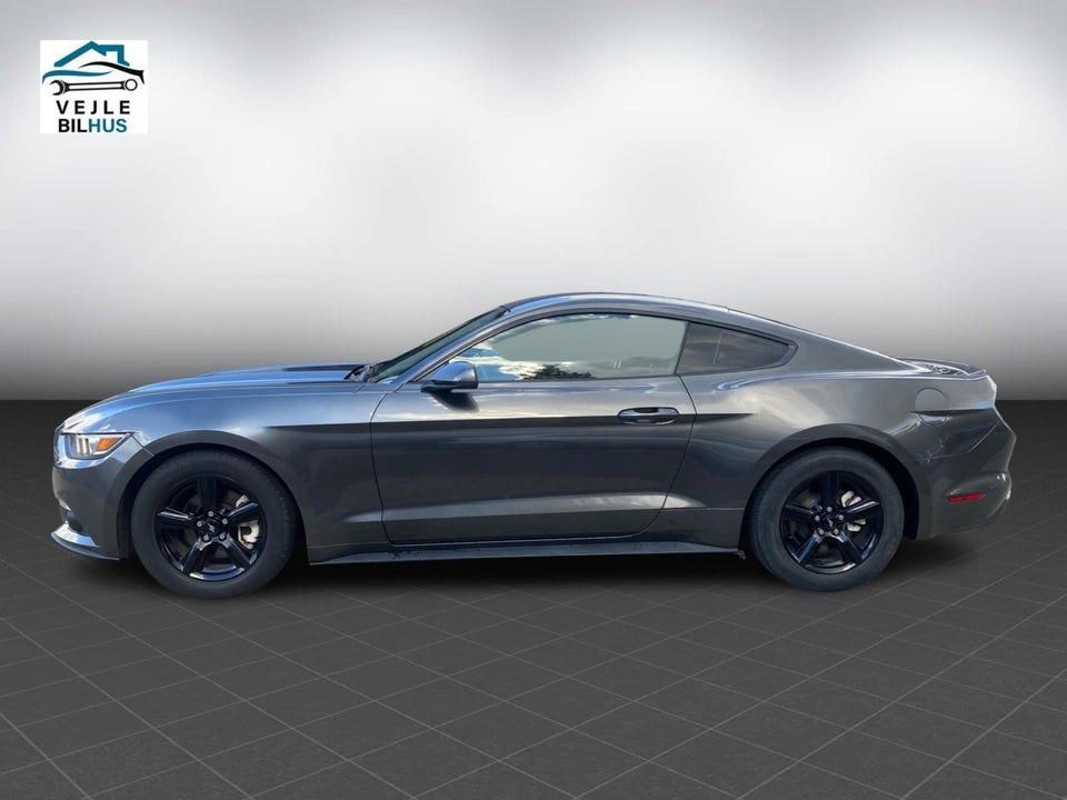 Ford Mustang 3,7 GT Fastback aut. 2d