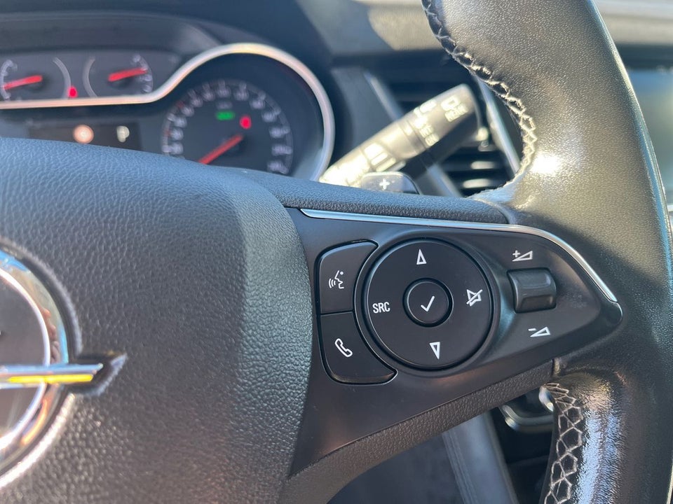 Opel Grandland X 1,6 Hybrid4 Ultimate aut. 5d