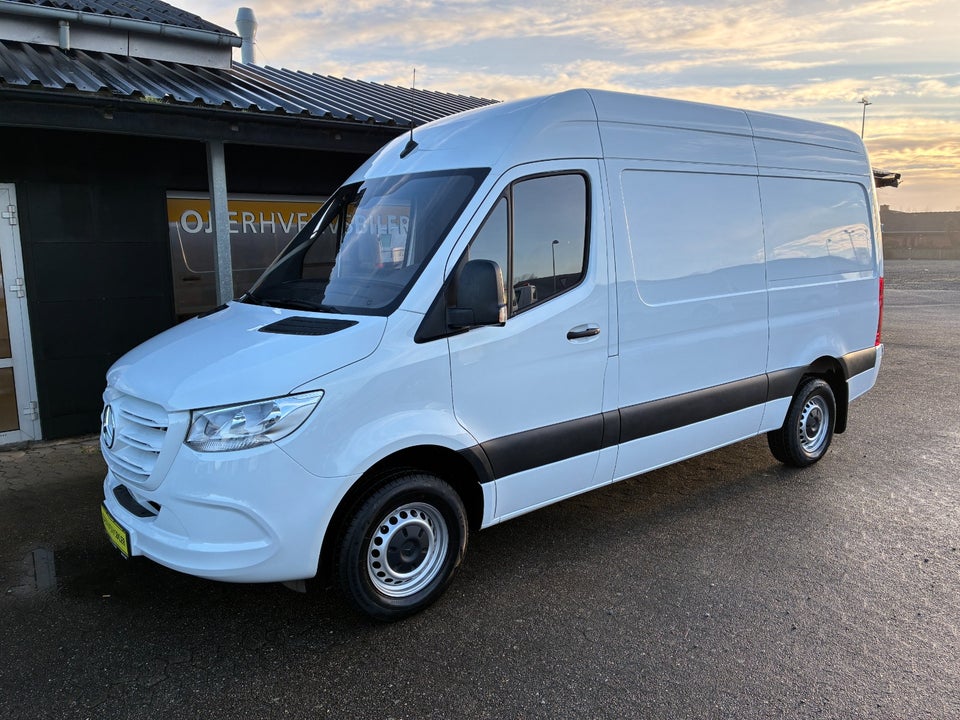 Mercedes Sprinter 317 2,0 CDi A2 Kassevogn aut. RWD