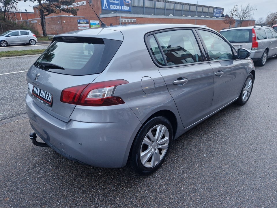 Peugeot 308 1,6 HDi 92 Active 5d