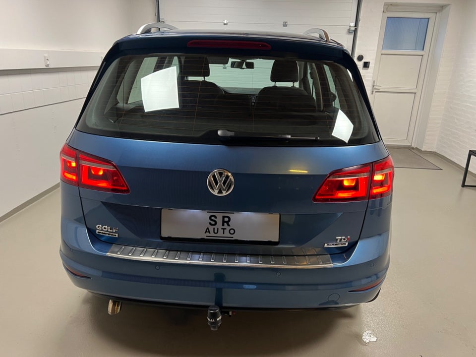 VW Golf Sportsvan 1,6 TDi 110 Highline BMT 5d