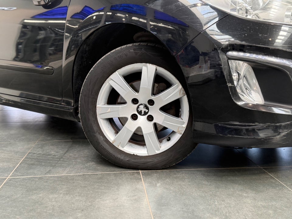 Peugeot 308 1,6 HDi 109 Comfort+ 5d