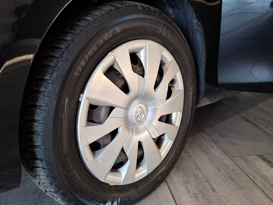 Toyota Yaris 1,5 Hybrid H1 e-CVT 5d