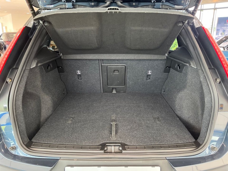 Volvo XC40 P6 ReCharge Pro 5d