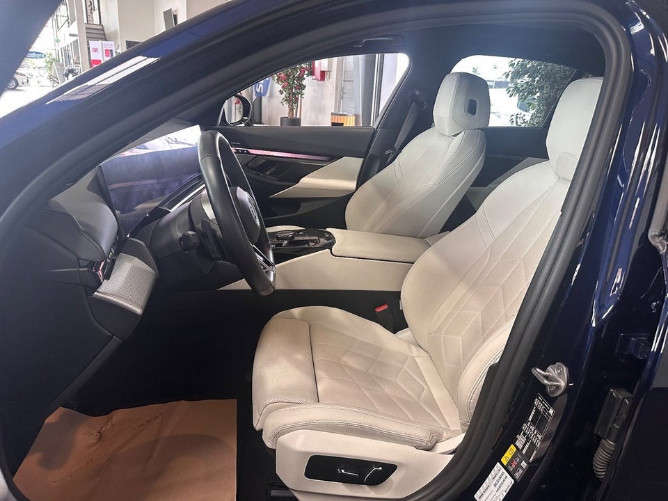 BMW i5 eDrive40 M-Sport Pro 4d