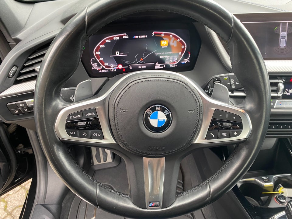 BMW M135i 2,0 Connected xDrive aut. Van 5d