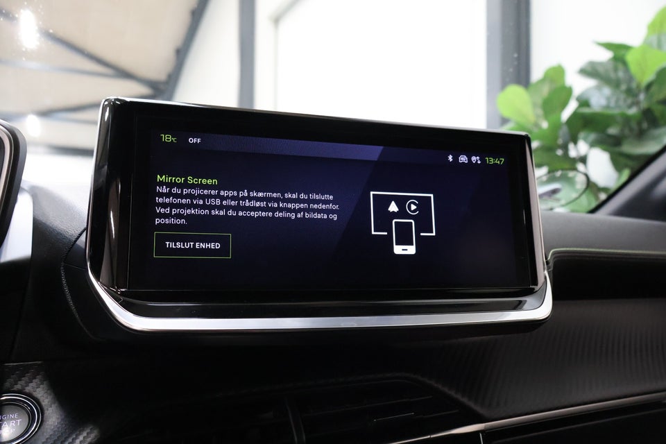 Peugeot e-208 54 GT 5d