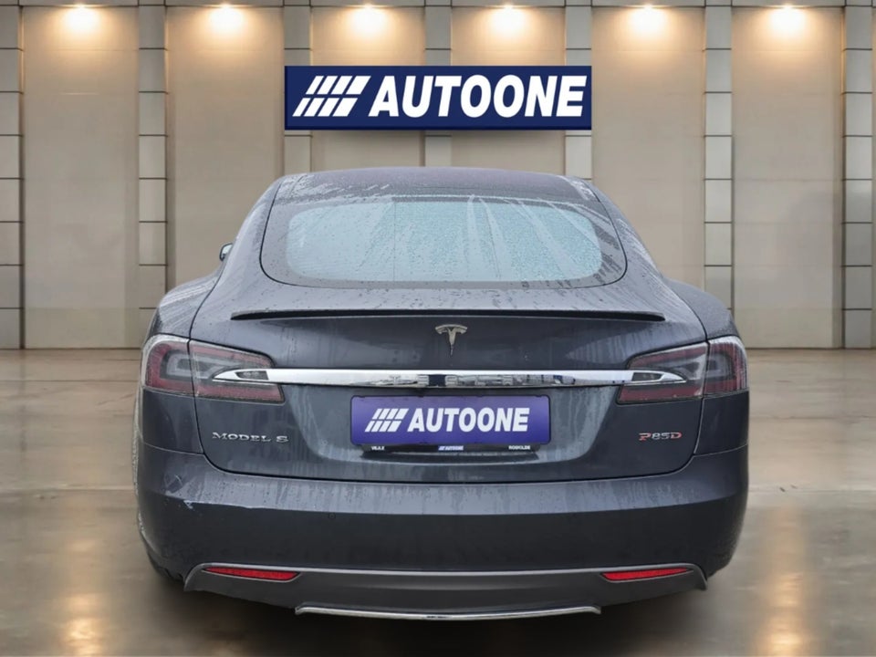 Tesla Model S P85D 5d
