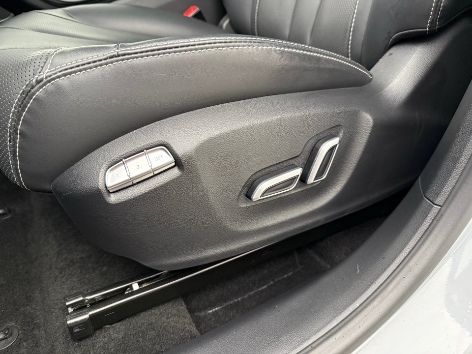 MG Marvel R Performance 5d