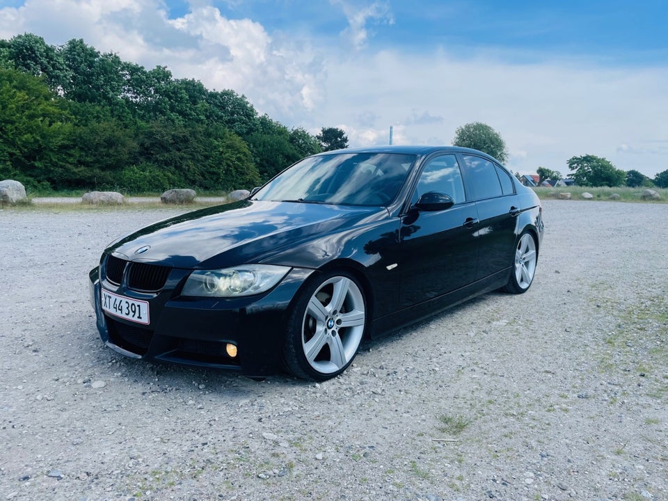 BMW 330d 3,0  4d