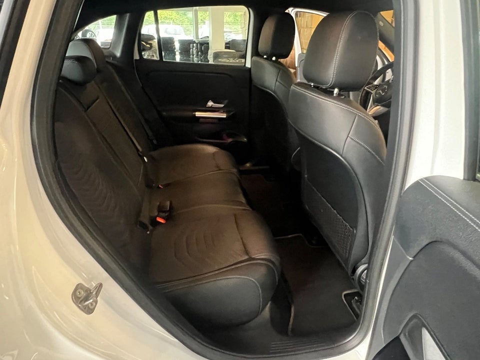 Mercedes EQA250+ Progressive 5d