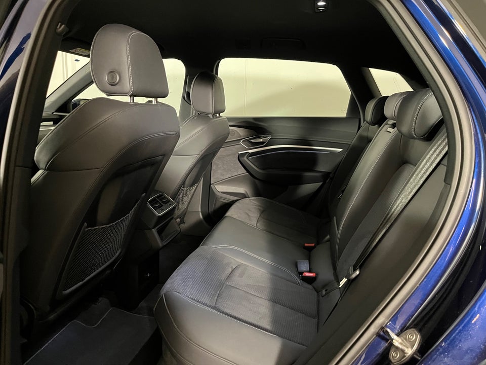 Audi e-tron 55 S-line quattro 5d