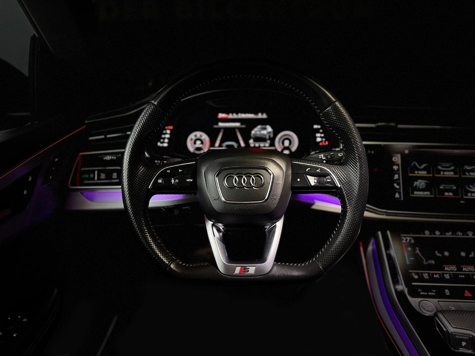 Audi Q8 50 TDi S-line quattro Tiptr. 5d