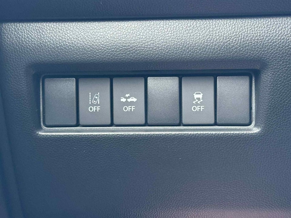 Suzuki Swift 1,2 Dualjet Exclusive CVT 5d