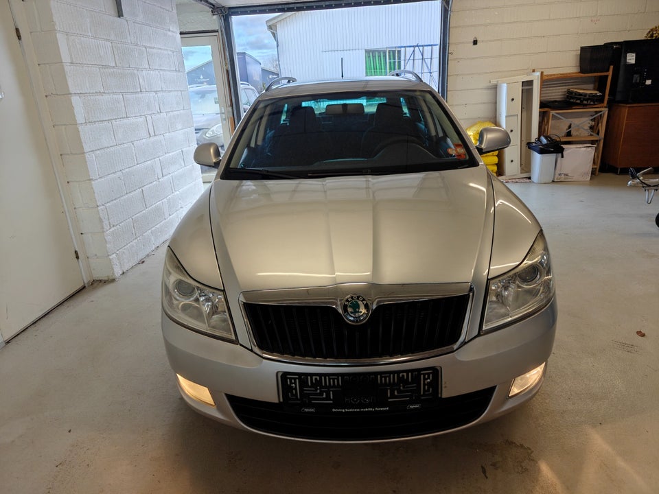 Skoda Octavia 1,2 TSi 105 Elegance Combi 5d