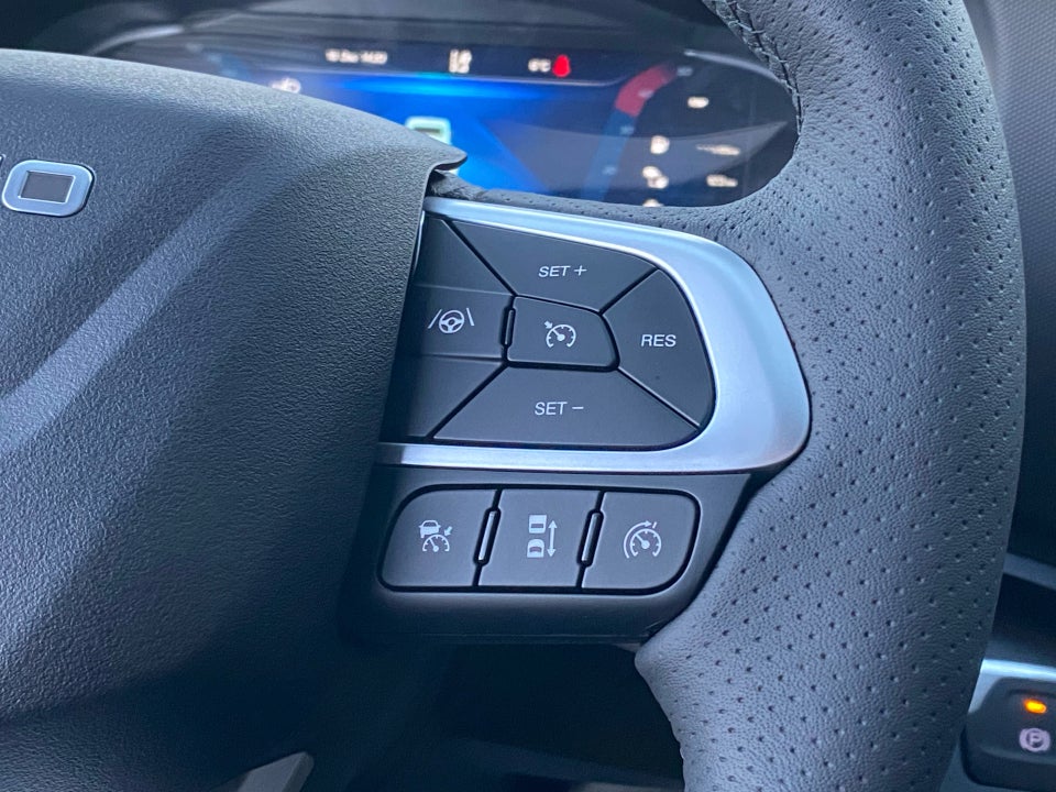 Iveco Daily 3,0 35S18 4100mm Box m/lift AG8