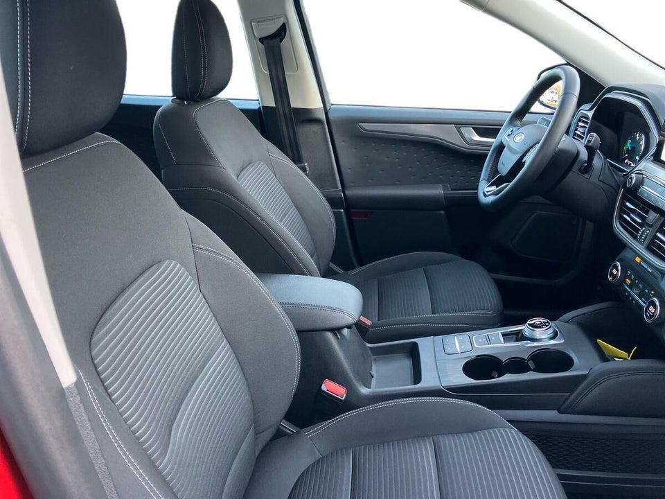 Ford Kuga 2,5 PHEV Titanium CVT 5d