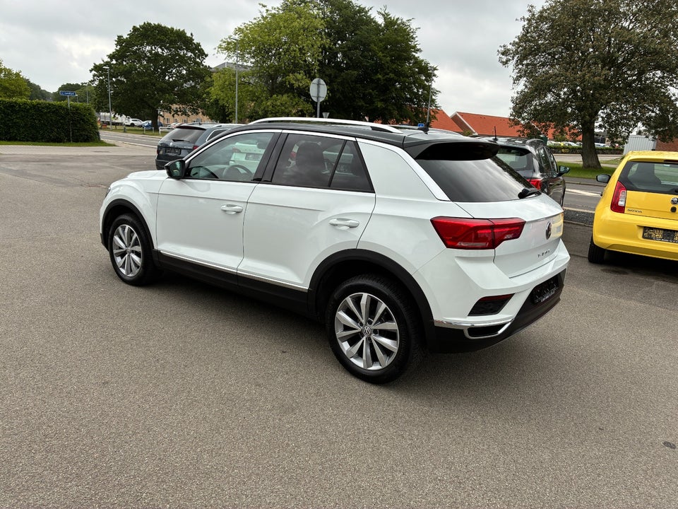 VW T-Roc 1,0 TSi 115 Style 5d