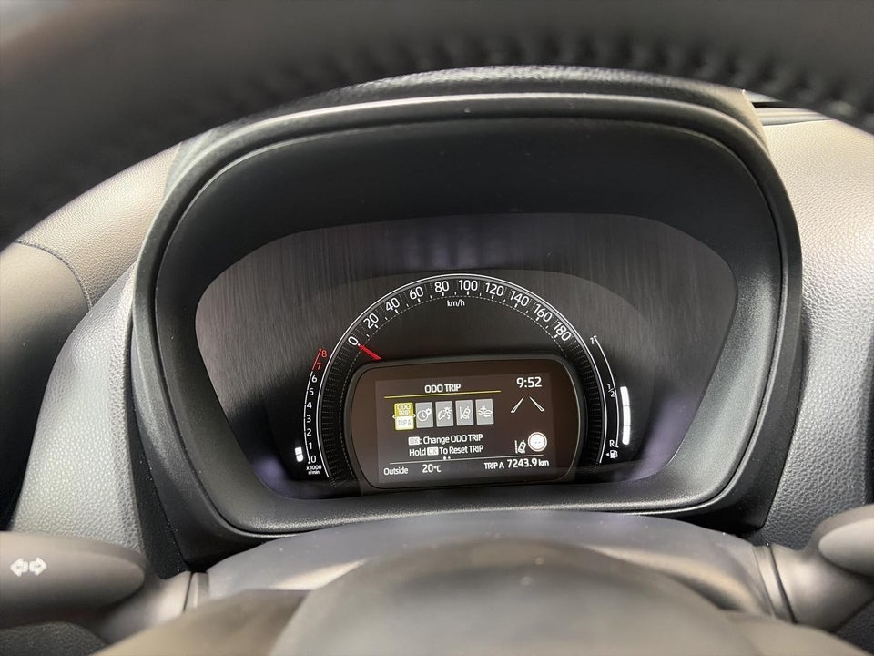Toyota Aygo X 1,0 Envy 5d