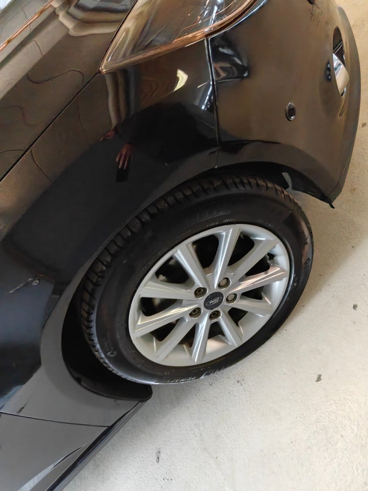 Ford Focus 1,6 TDCi 115 Titanium stc. 5d