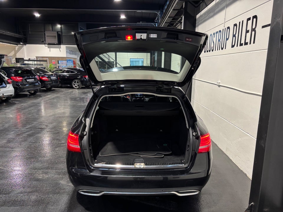 Mercedes C200 2,0 Avantgarde stc. aut. 5d