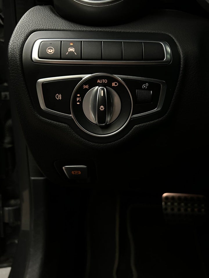 Mercedes C300 de 2,0 AMG Line Night Edition stc. aut. 5d