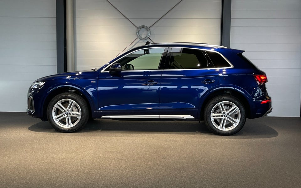 Audi Q5 55 TFSi e S-line quattro S-tr. 5d