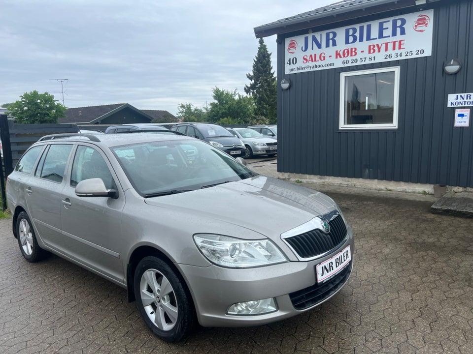 Skoda Octavia 1,4 TSi 122 Elegance Combi 5d