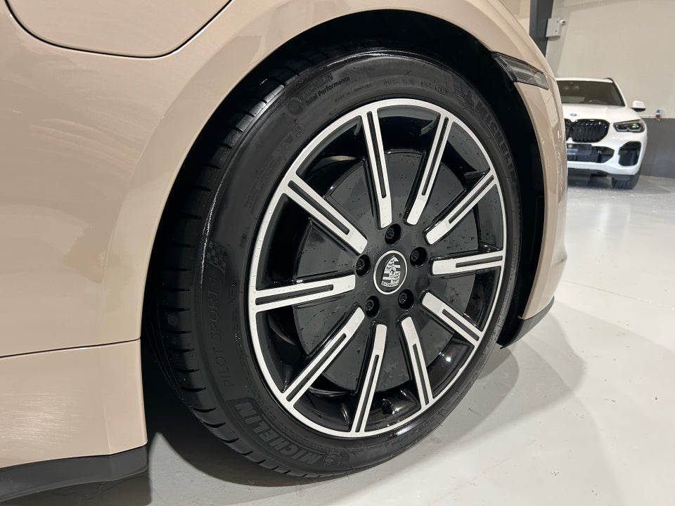 Porsche Taycan Performance+ Sport Turismo 5d