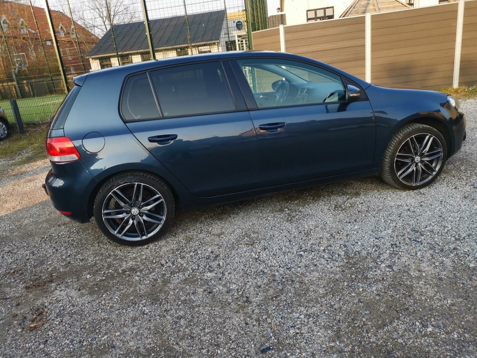 VW Golf VI 1,6 TDi 105 BlueMotion 5d