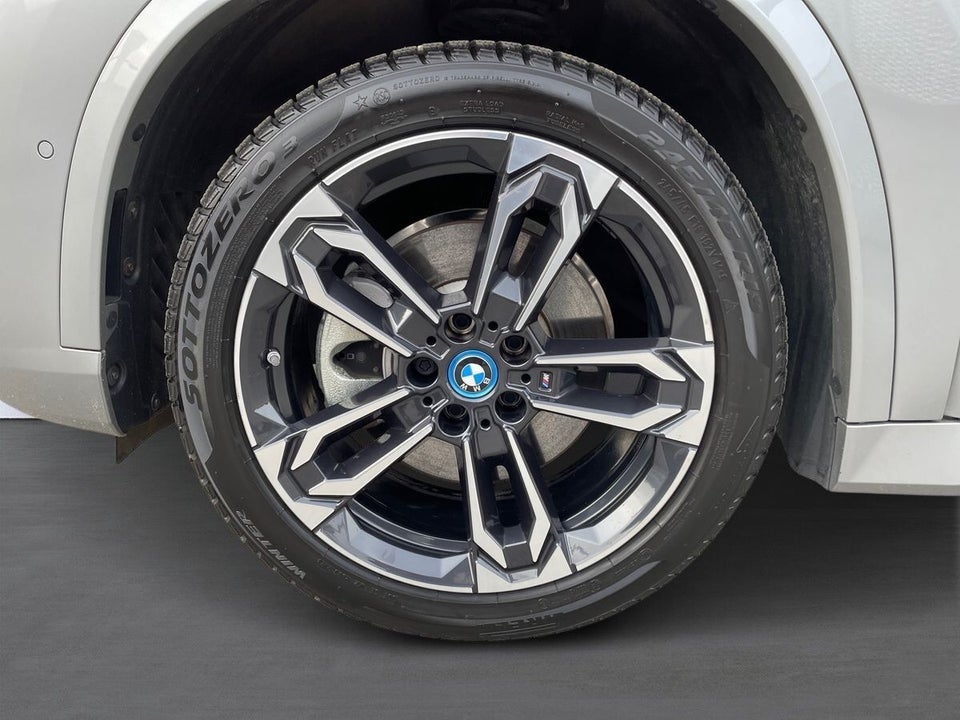 BMW iX1 xDrive30 M-Sport 5d