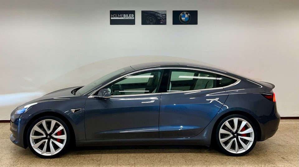 Tesla Model 3 Performance AWD 4d