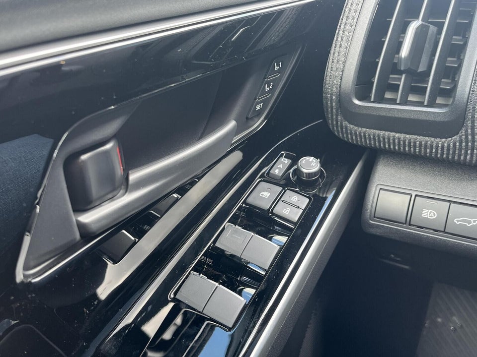 Toyota bZ4X Executive Premium AWD 5d