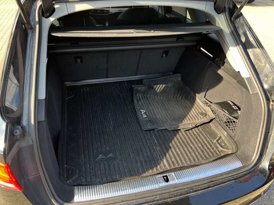 Audi A4 3,0 TDi 218 Avant quattro S-tr. 5d