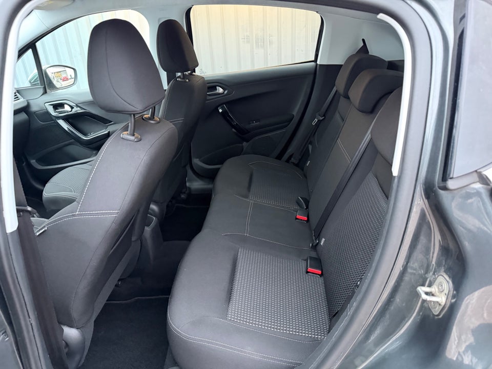 Peugeot 208 1,2 VTi 82 Allure 5d