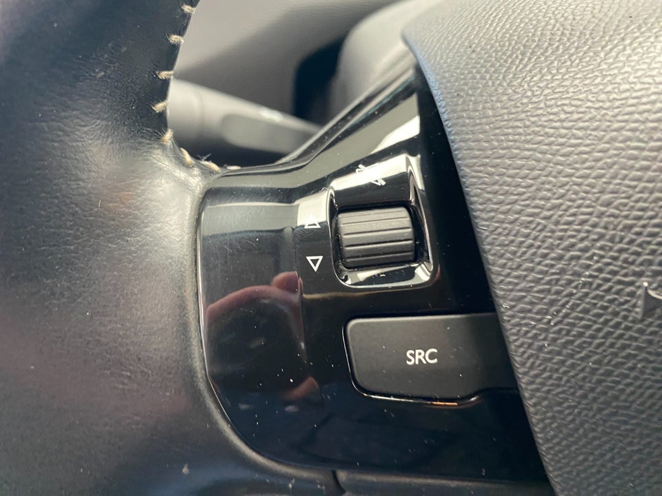 Peugeot 308 1,2 e-THP 110 Chili SW 5d