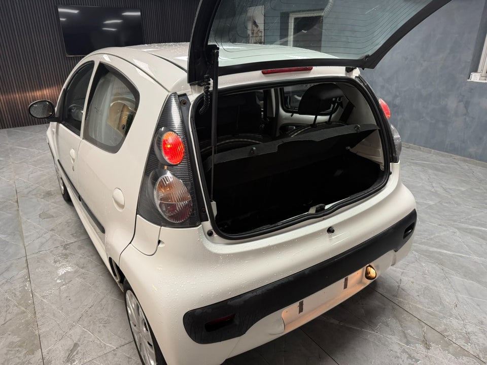 Citroën C1 1,0i Attraction 5d