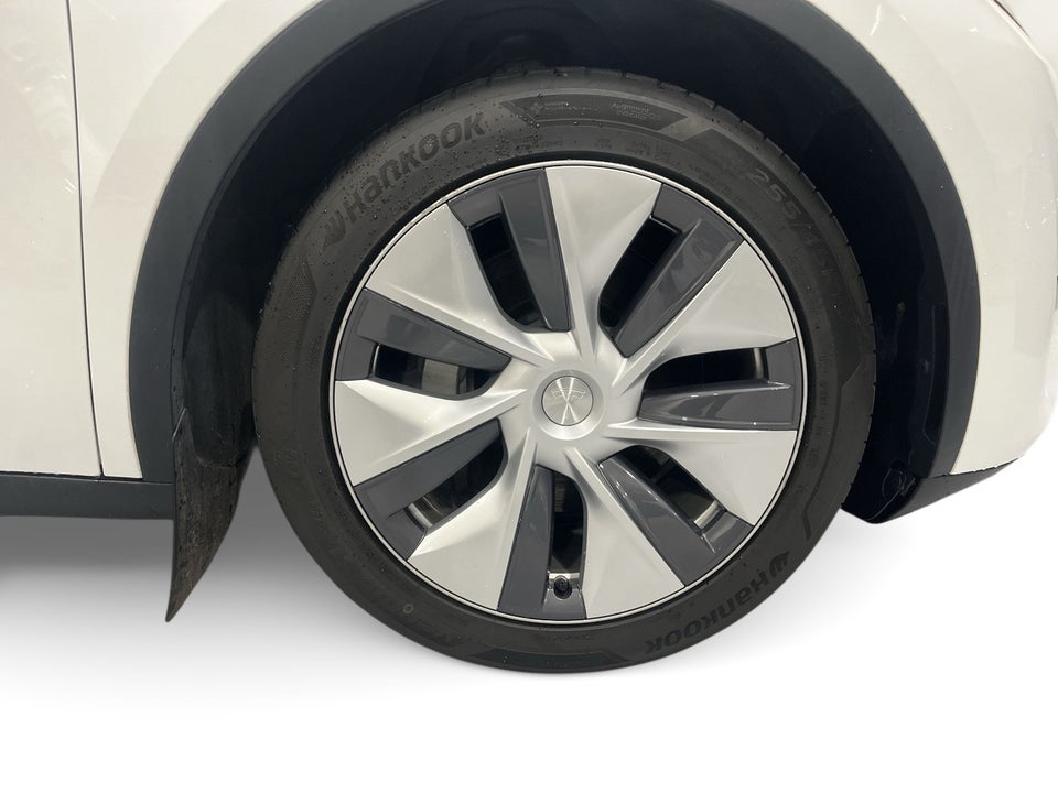 Tesla Model Y Long Range AWD 5d