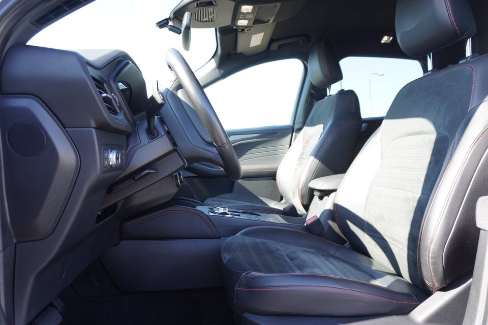 Ford Kuga 2,5 PHEV ST-Line CVT 5d