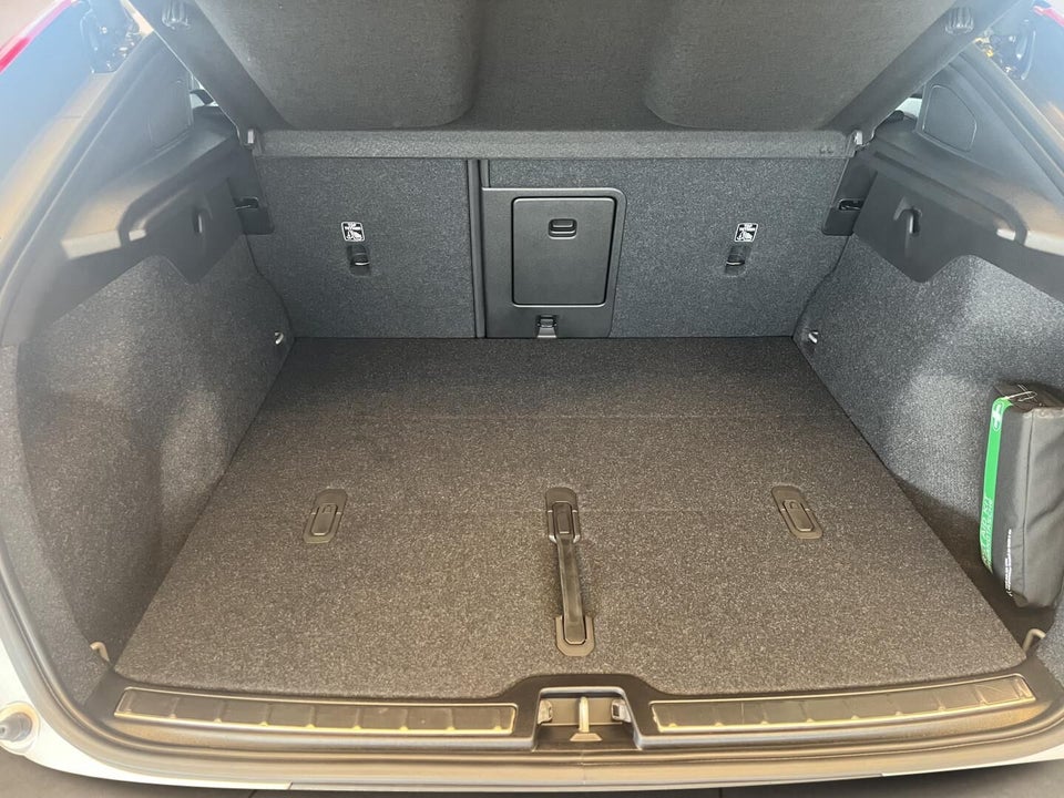 Volvo EC40 Twin Ultra 5d