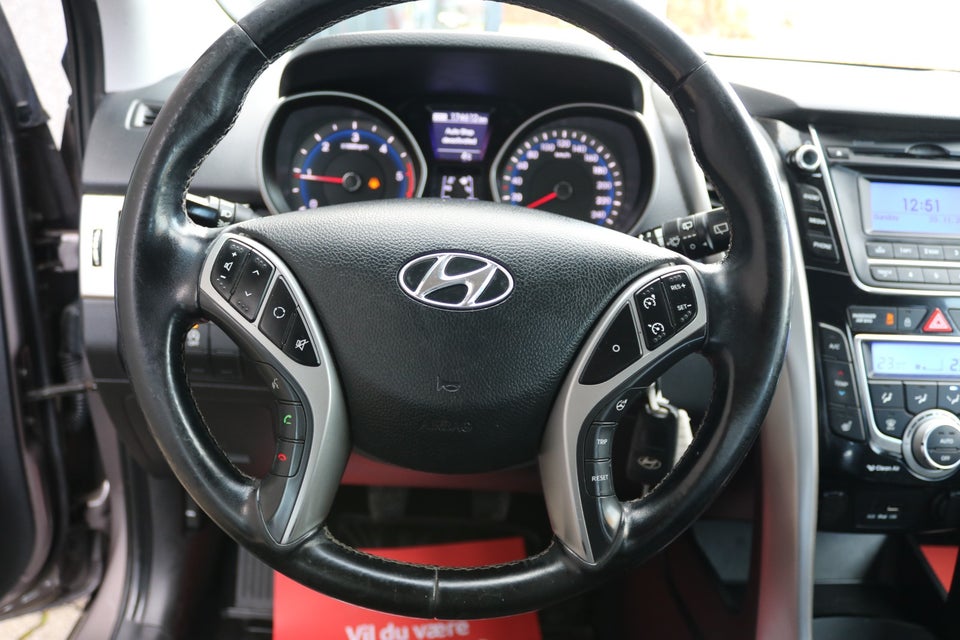 Hyundai i30 1,6 CRDi 110 Style Eco 5d