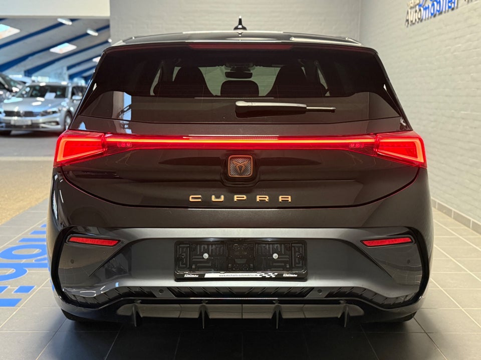 Cupra Born 77 e-Boost Business Edition+ 5d