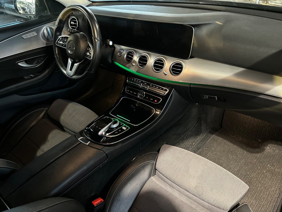 Mercedes E220 d 2,0 AMG Line stc. aut. 5d