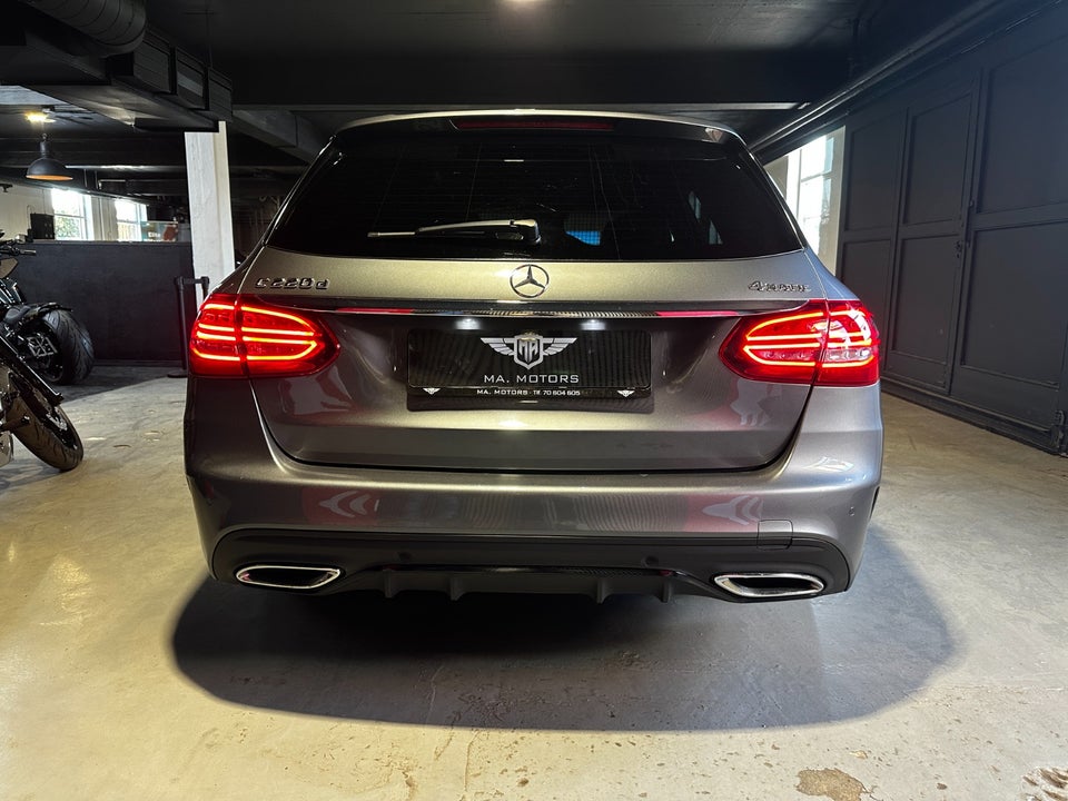 Mercedes C220 d 2,0 AMG Line stc. aut. 4Matic 5d