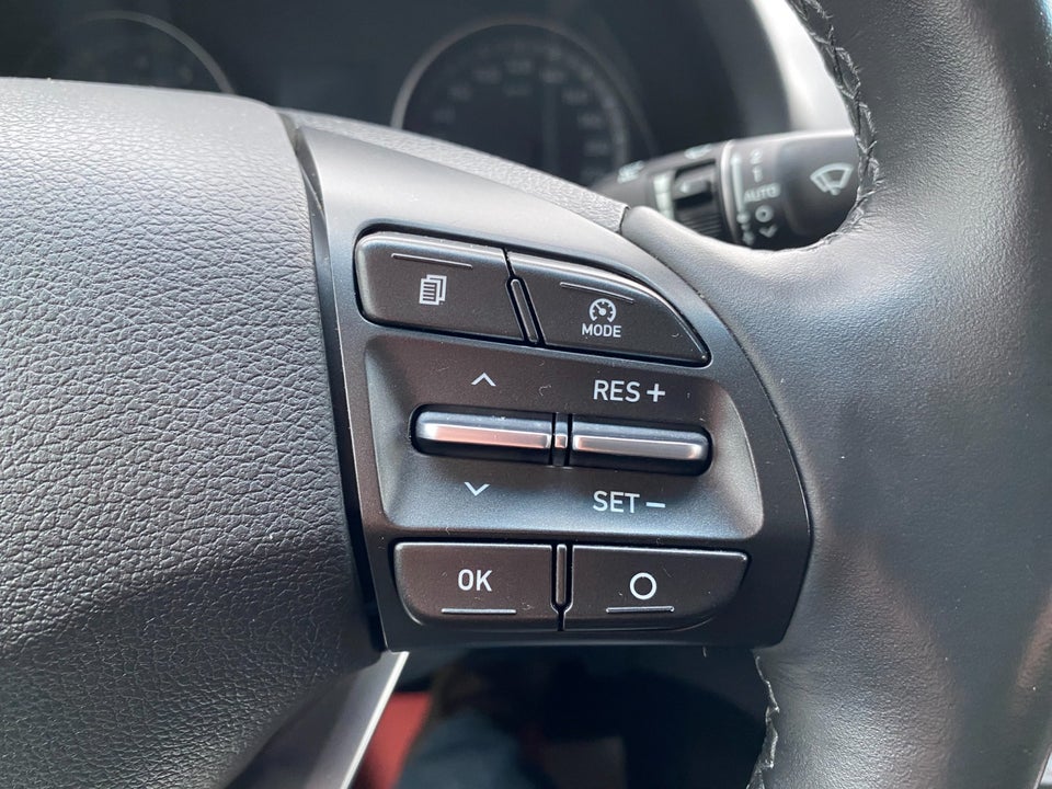 Hyundai i30 1,0 T-GDi Premium Fastback 5d
